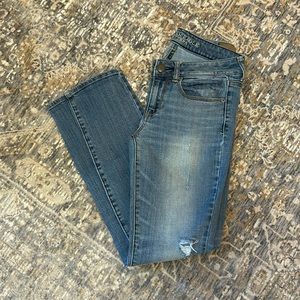 American eagle jeans. Light wash. Skinny stretch. Size 4 short